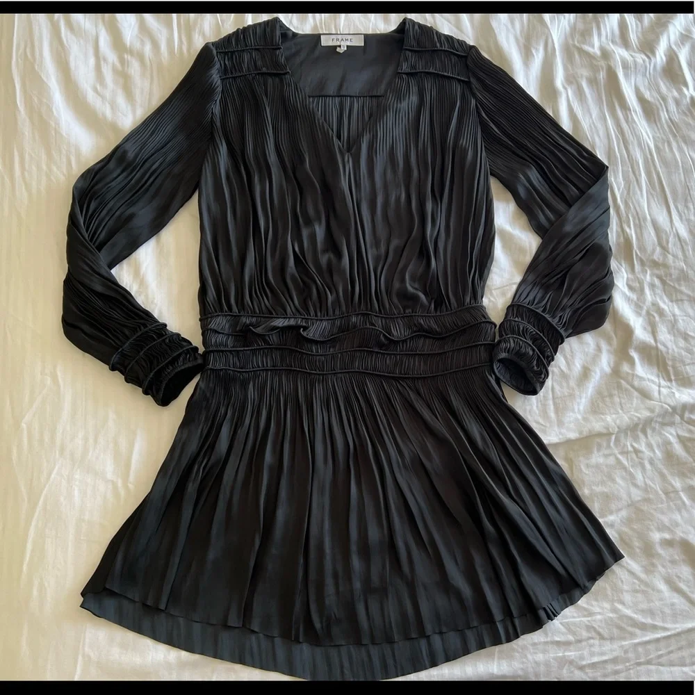 FRAME Women’s Pleated Pleat V Neck Long Sleeve Dress Smocked Black Size XS New - Picture 5 of 16